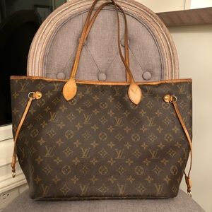 Louis Vuitton Neverfull handbag